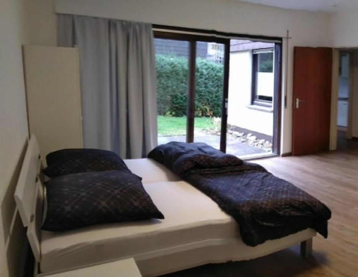 Kleine Ferienwohnung, Einzimmeraparment In Altenkirchen Almersbach エクステリア 写真